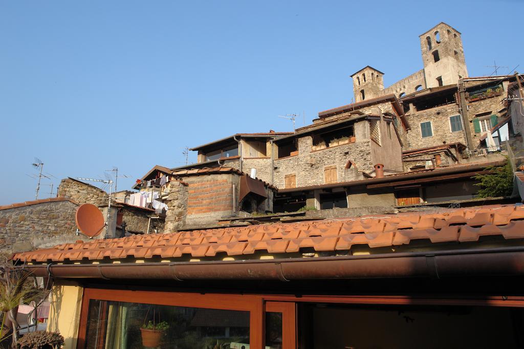B&B Il Libro Verde Dolceacqua Exterior foto
